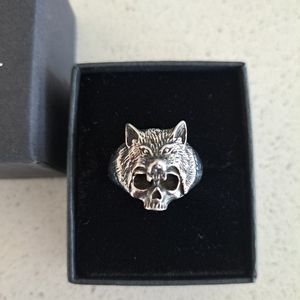 Clocks and colours "carnivore" ring size 11